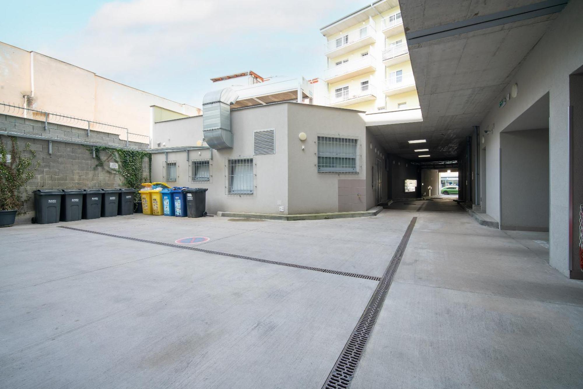 Urban By Homester Apartment